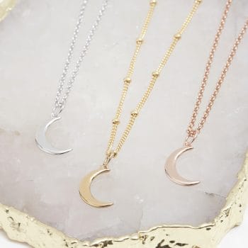 We Can’t Get Enough of These Dainty Necklaces!
