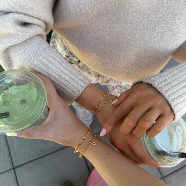 Little Love Letter Bracelet Gold