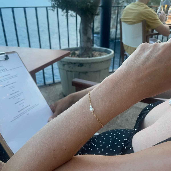 Connected Pearl Bracelet Silver
